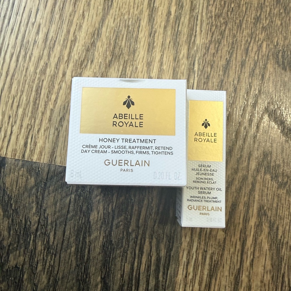 GUERLAIN Abeille Royale Skincare Set in White and Gold